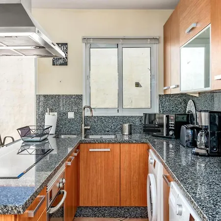 Coastalgem: 2br Pool And View בית נופש *
