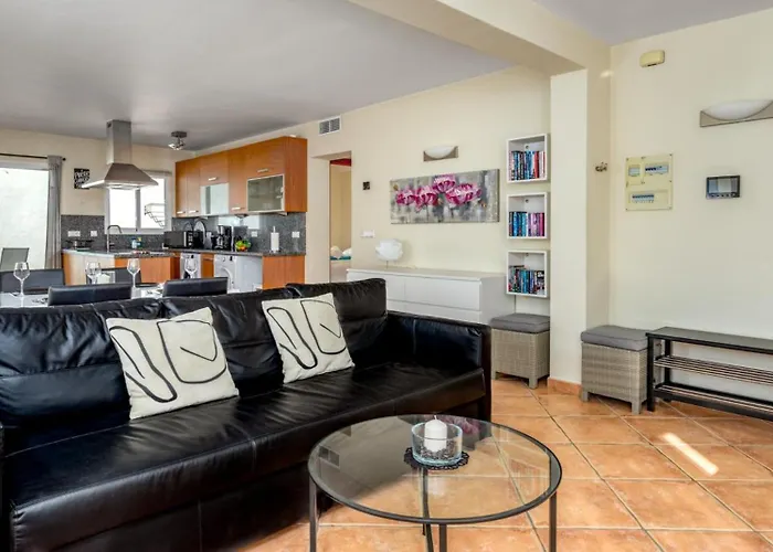 Coastalgem: 2br Pool And View بيت للعطل